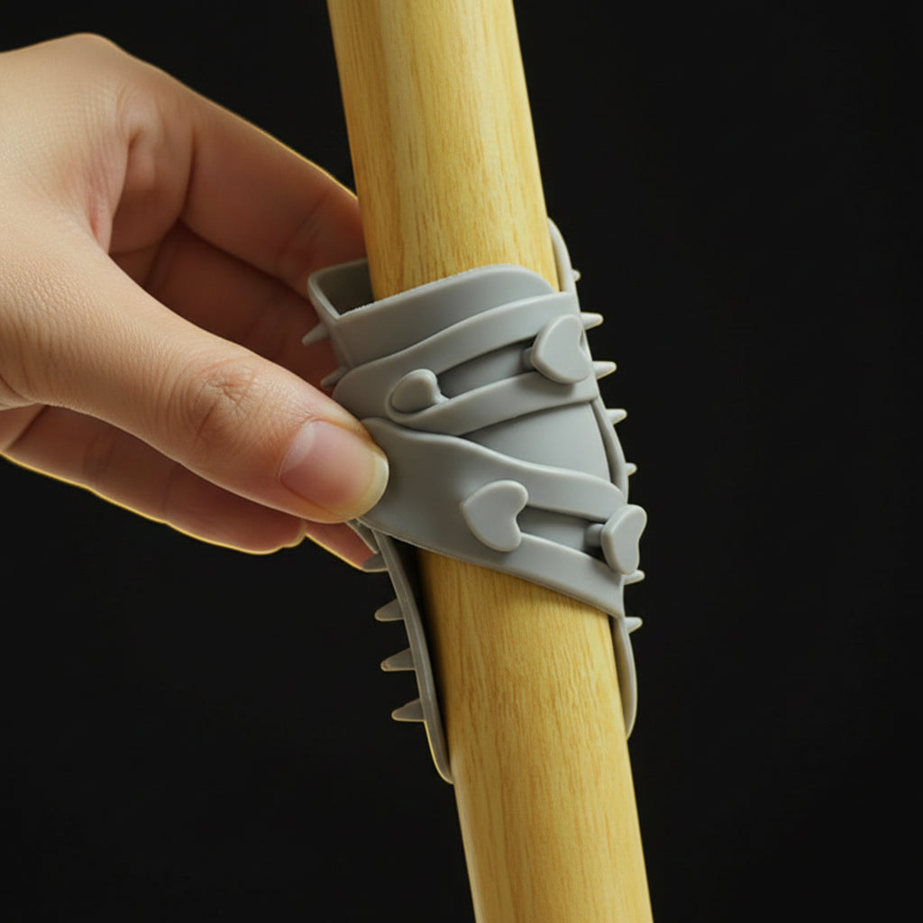 The Scratch Whisperer – Cat Self-Grooming Glove